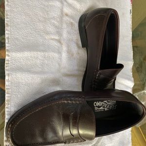 Men's loafer shoes -size 9 1/2 E